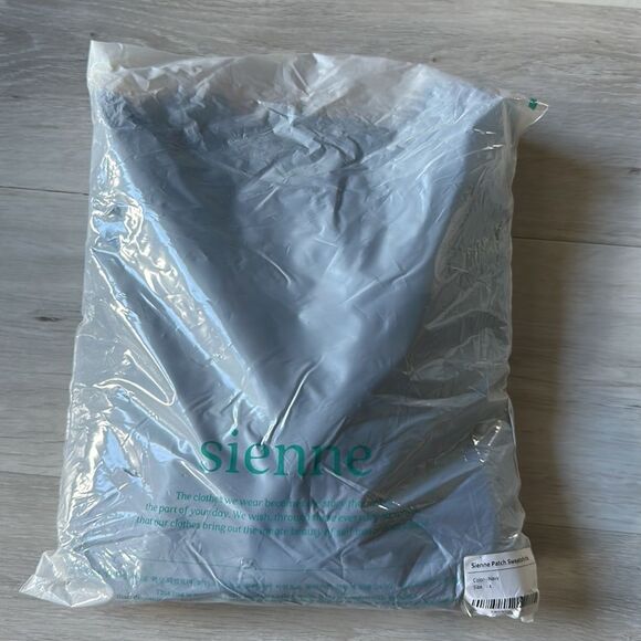 Sienne Patch Sweatshirts Navy SZ M NWT IN PACKAGING - Picture 2 of 4